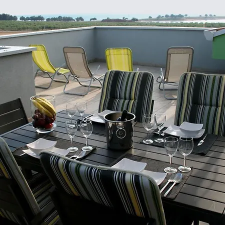 アパート Olive Charm *